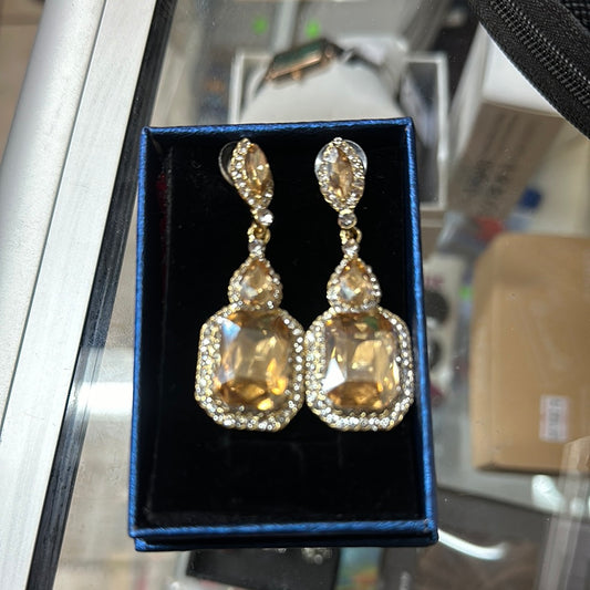 Aretes