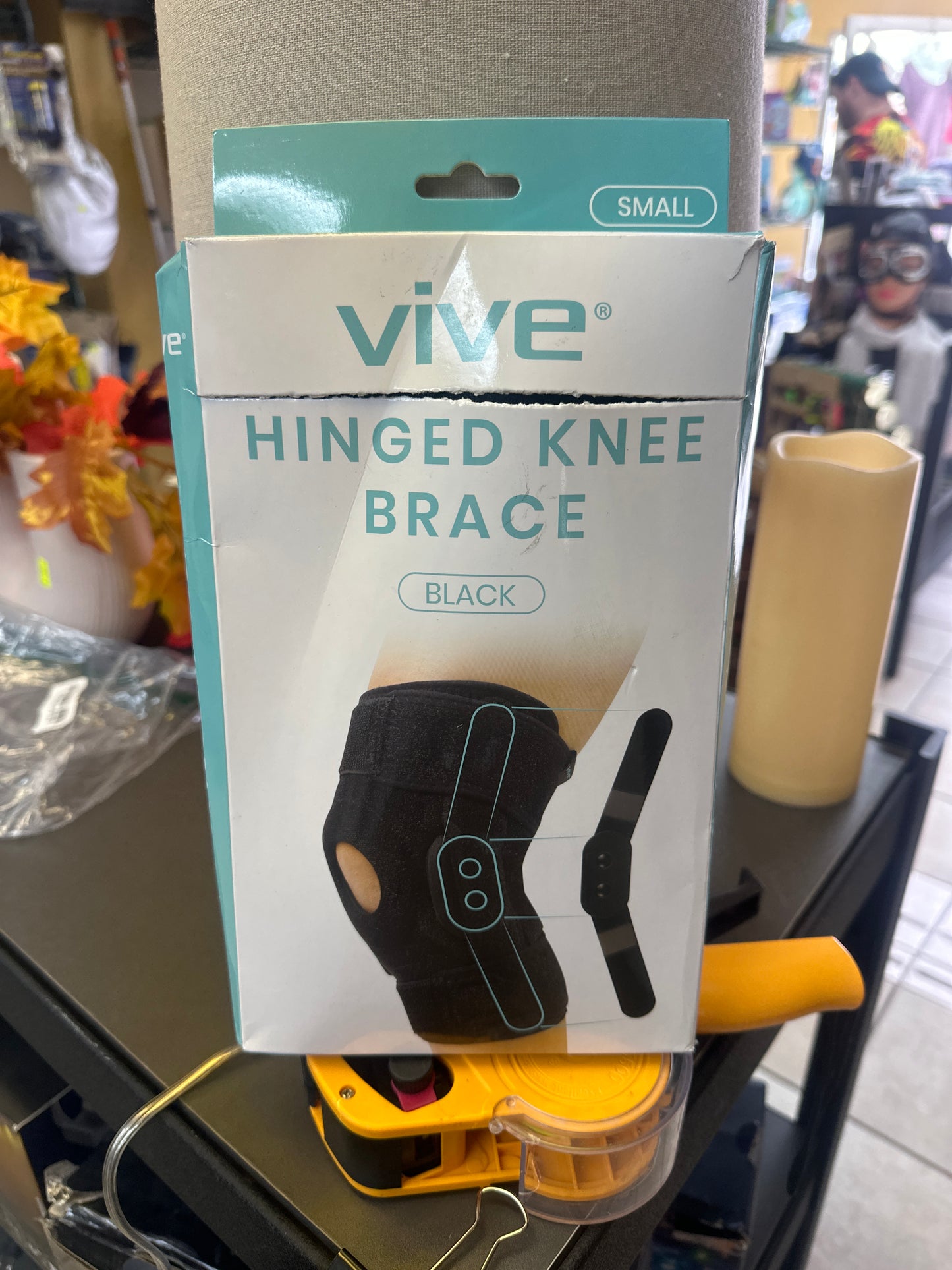 Vive hinged Knee brace