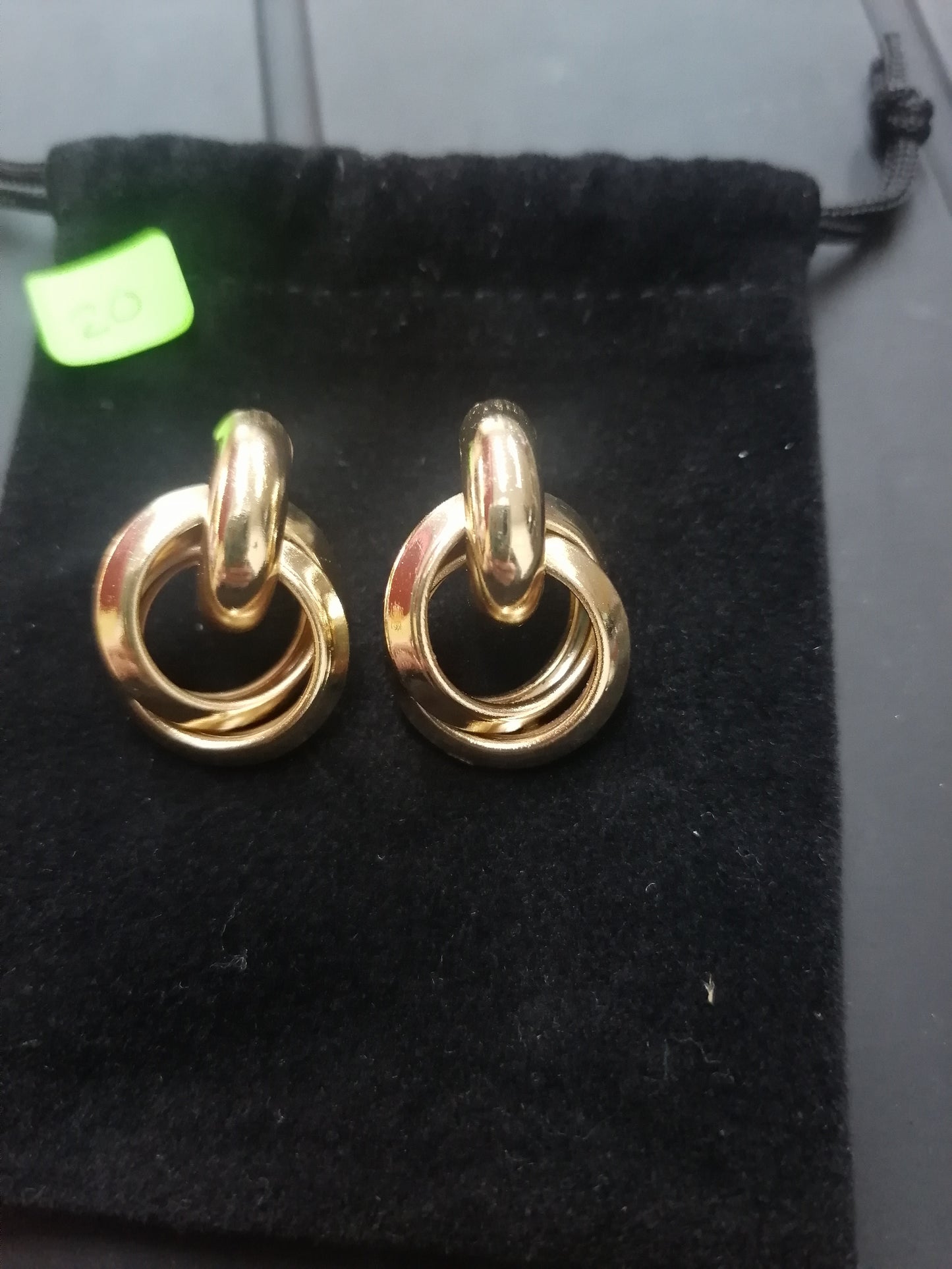 Aretes