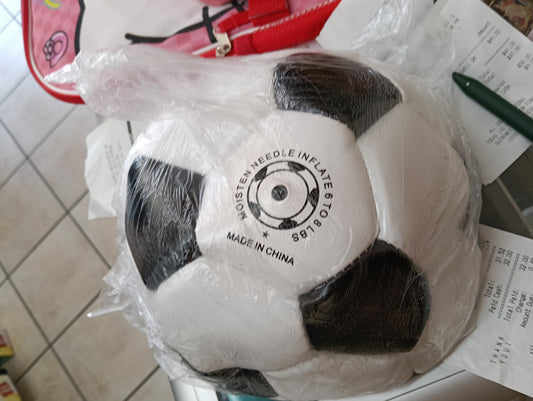 Pelota de fútbol y voley